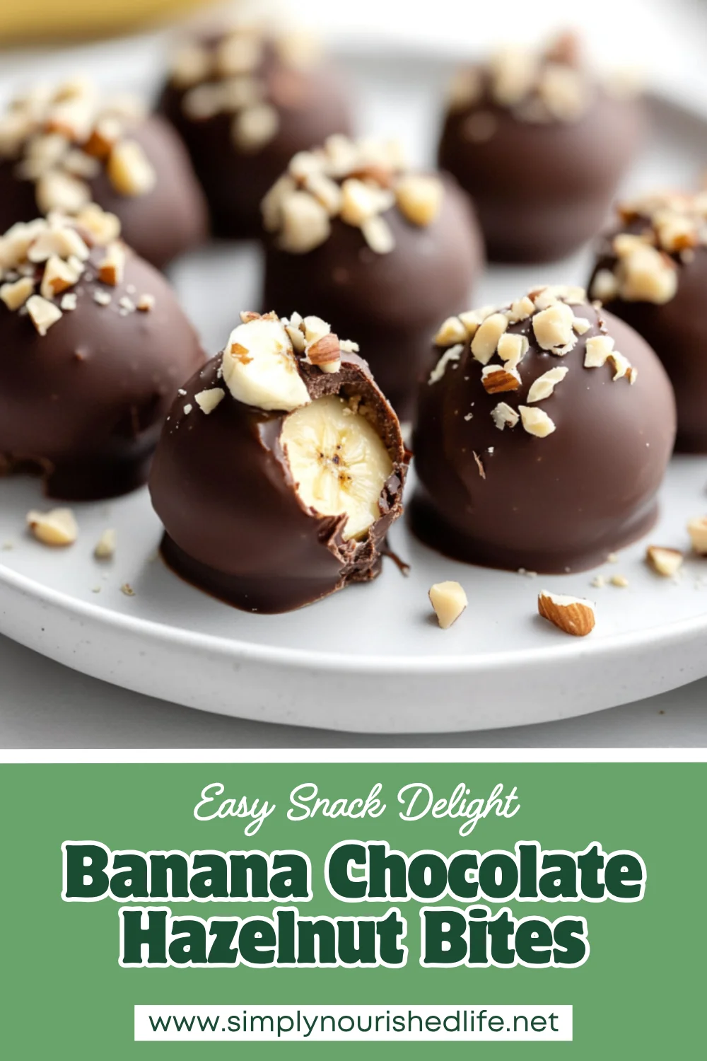 Banana Chocolate Hazelnut Bites - A Healthy Energy Snack 1 Banana Chocolate Hazelnut Bites